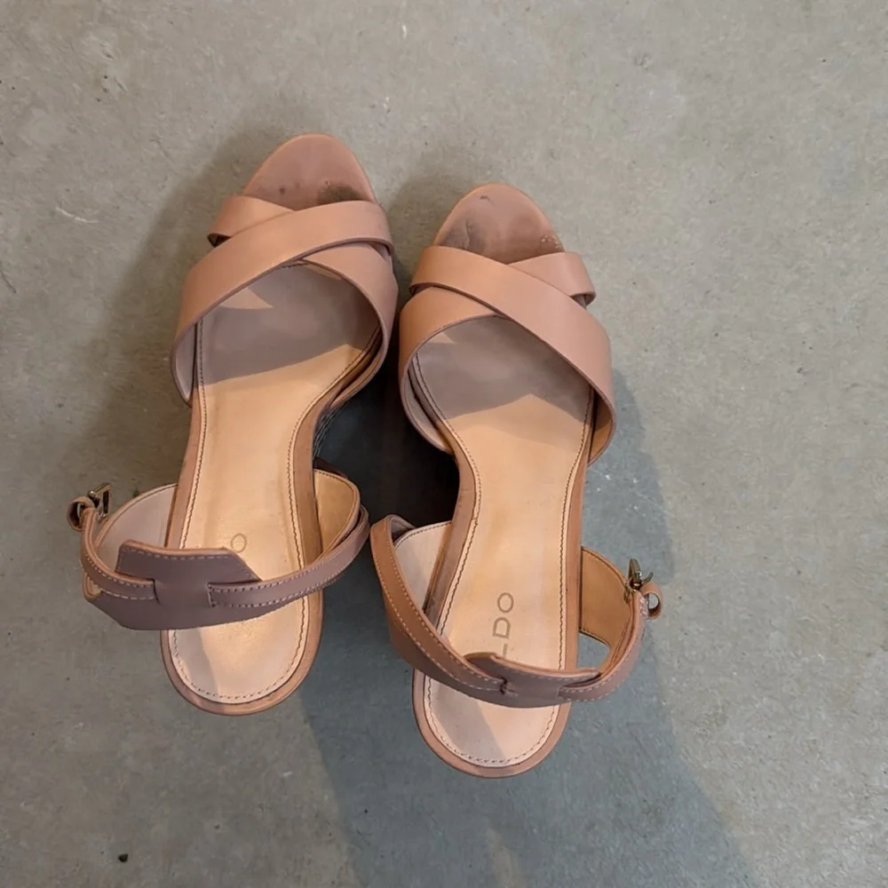 Aldo pink wedges sandals heels